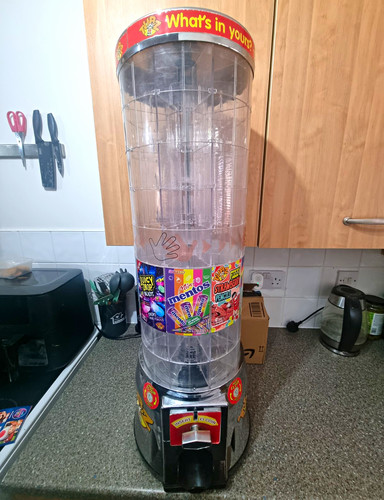 Tubz candy machine - tubz, vending