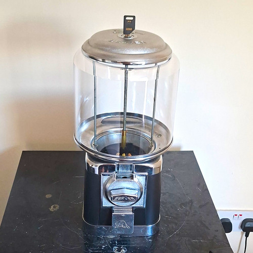 Beaver countertop candy - beaver,
