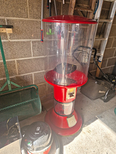 Red bulk ball toy vending - red,