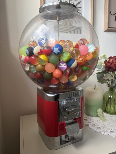 Candy machine red - a.u.k.,