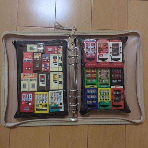 Miniature vending machine